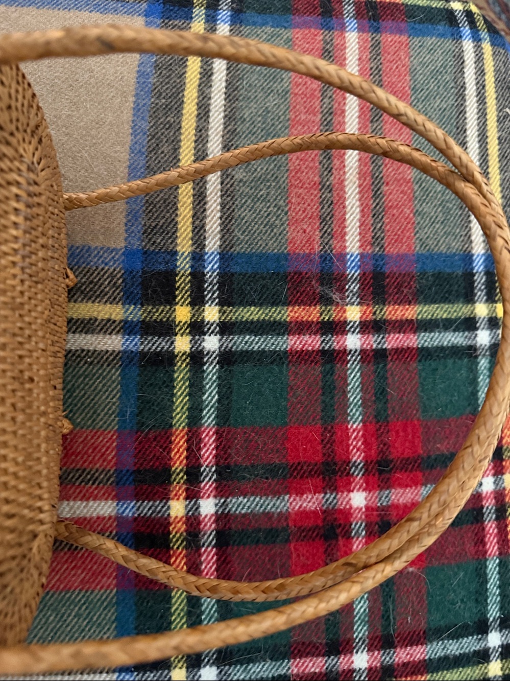 TLC Nantucket Type Handwoven Brown Rattan Shoulder Bag - Picture 3 of 7